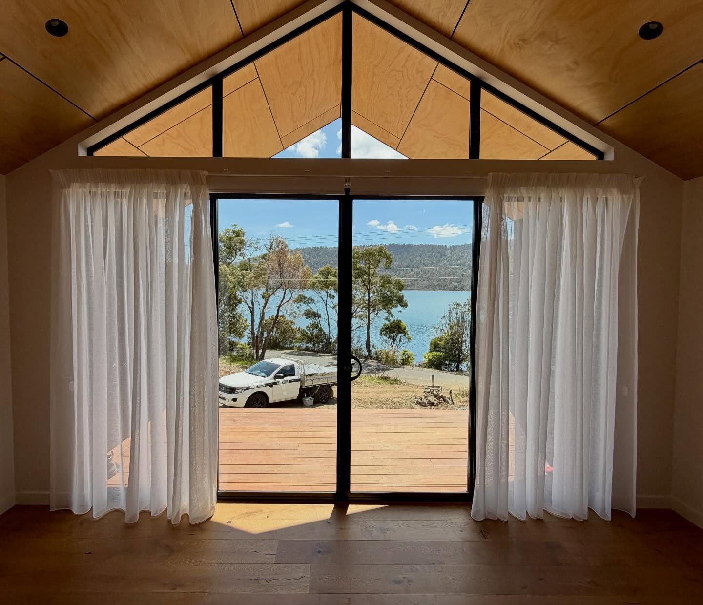 Modern Hobart architectural glass and large window panels (2)